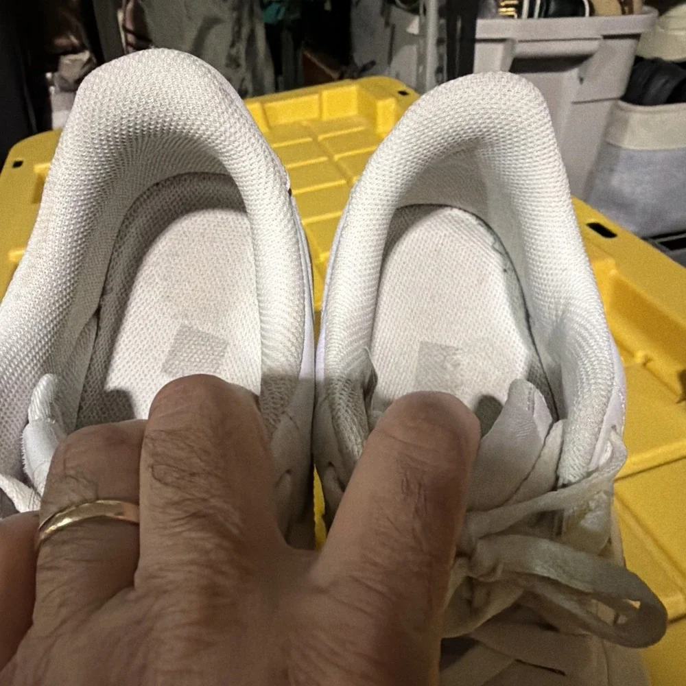 White air force 1s Us 7